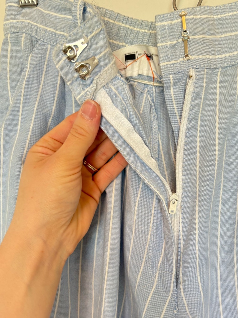 Vintage Chaus Pinstripe Crope Flare Wide Leg Pants Blue Size 10 - Picture 6 of 13
